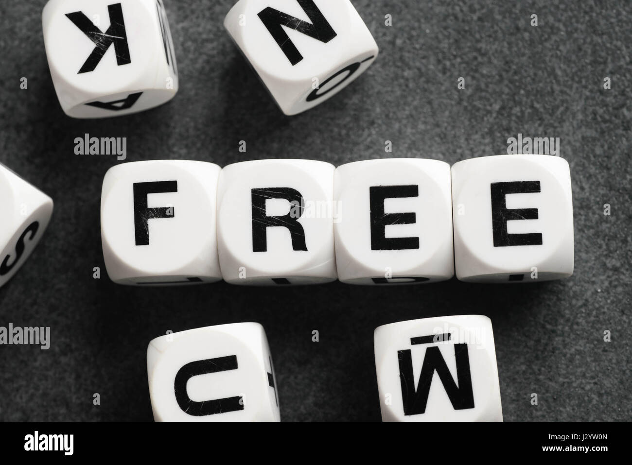 Mot gratuit sur white cubes jouet Banque D'Images