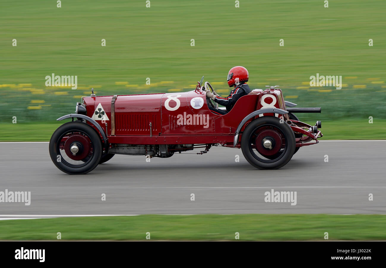 1923 Alfa Romeo RL "Targa Florio" de Tony meilleur à la 75e réunion des membres de Goodwood Banque D'Images