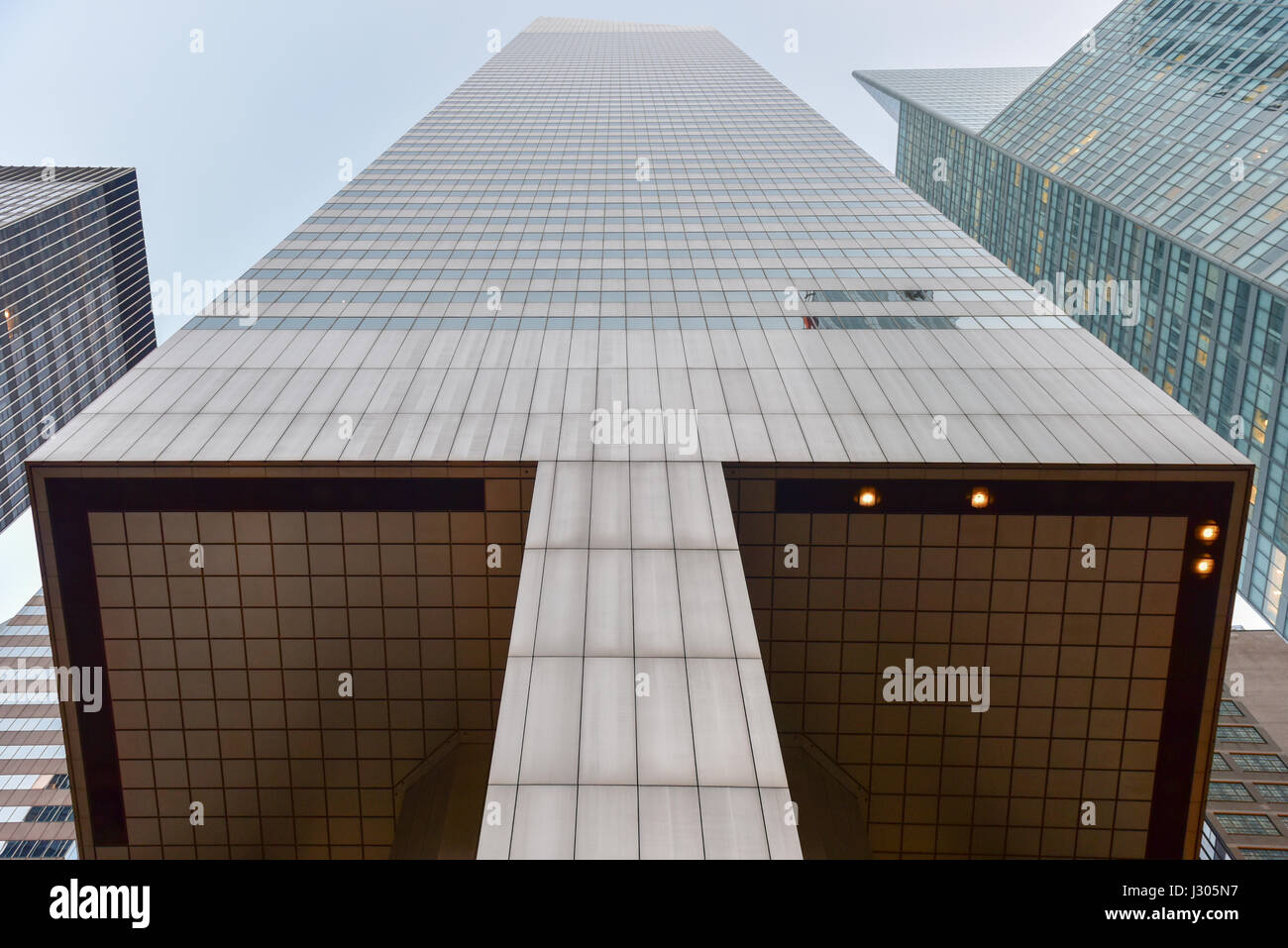 Le Citigroup Center (anciennement Citicorp Center et maintenant connu sous le nom de son adresse, 601 Lexington Avenue) office tower à New York à Manhattan. Banque D'Images