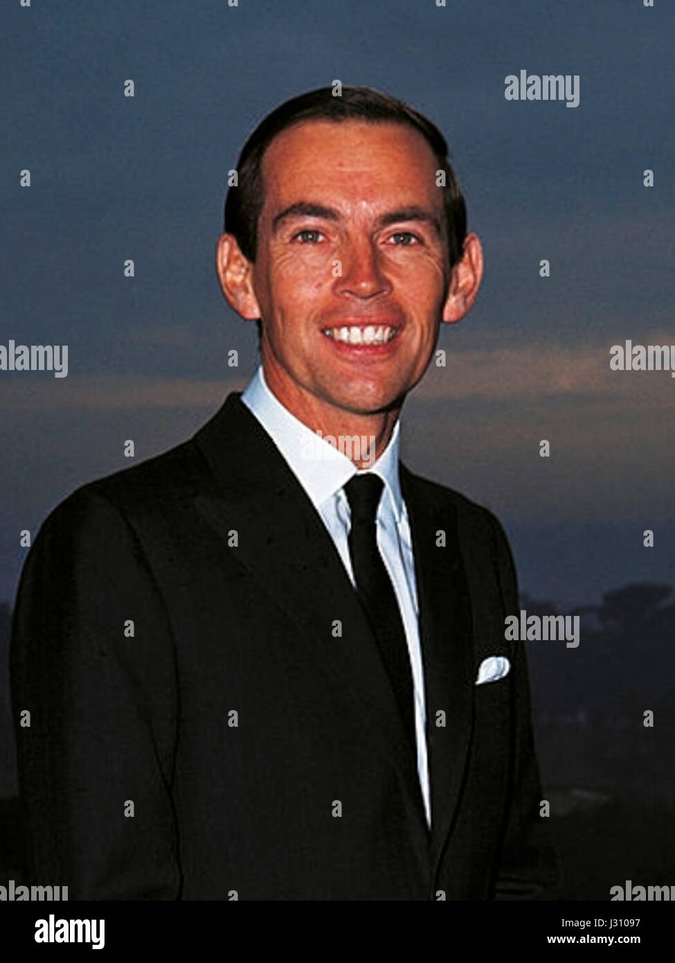 Christiaan Barnard était un chirurgien cardiaque sud-africain pionnier connu pour avoir réalisé la première transplantation cardiaque réussie en 1967. Ce titre fait probablement référence à son travail ou à ses réalisations en 1968, poursuivant ses contributions révolutionnaires à la médecine. Banque D'Images