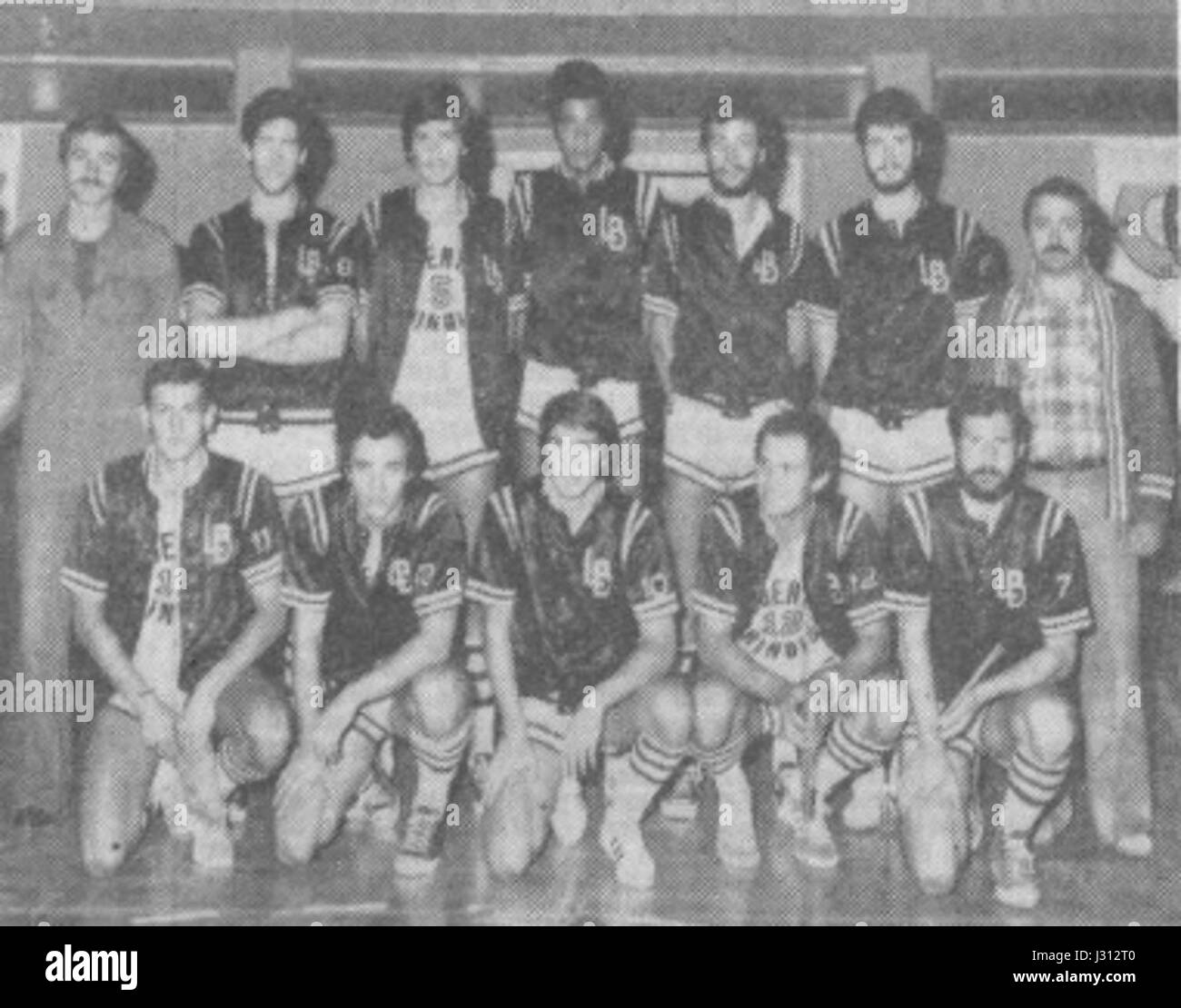 Le Libertas Brindisi fait référence à une équipe de basket-ball de Brindisi, en Italie, active pendant la saison 1976-77. L'équipe a participé à la ligue italienne de basket-ball, contribuant à la croissance et à la popularité du sport dans la région. Banque D'Images