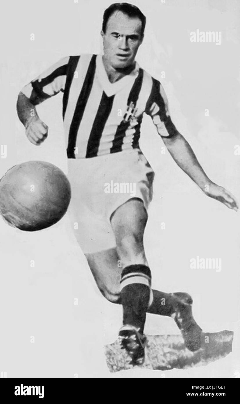 Le FBC Juventus dans les années 1930 était un club de football italien de premier plan à cette époque, avec Giovanni Ferrari comme l'un des principaux joueurs. Son rôle dans l'équipe a contribué au succès du club et à son héritage historique dans le football italien. Banque D'Images