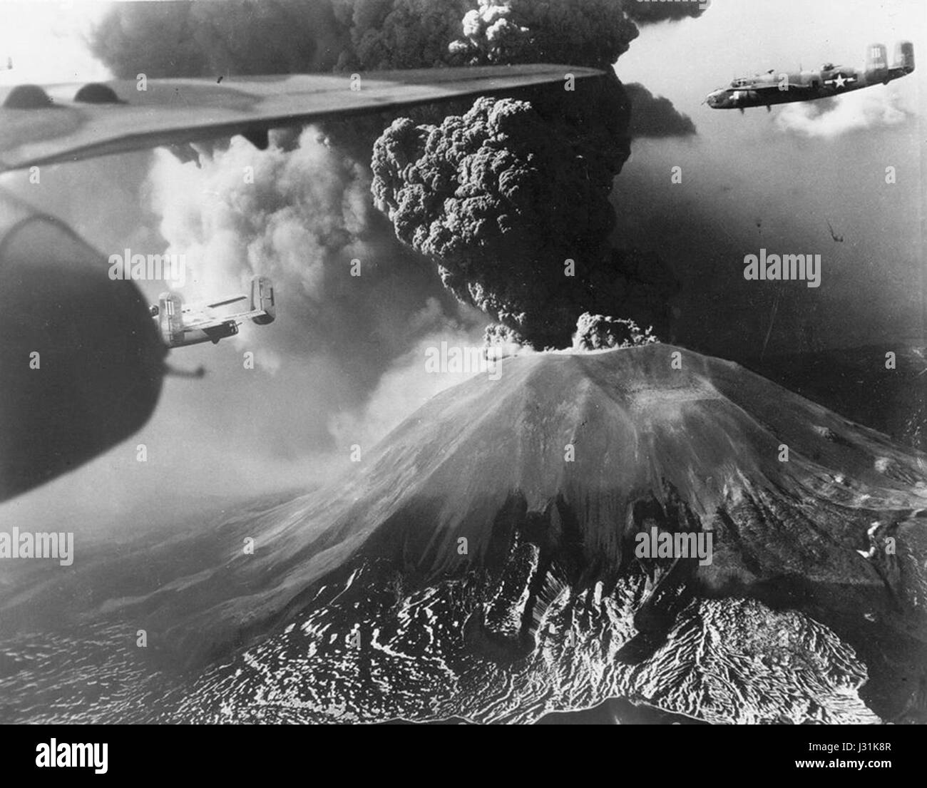 Eruption Du Vesuve 1944 2 Photo Stock Alamy