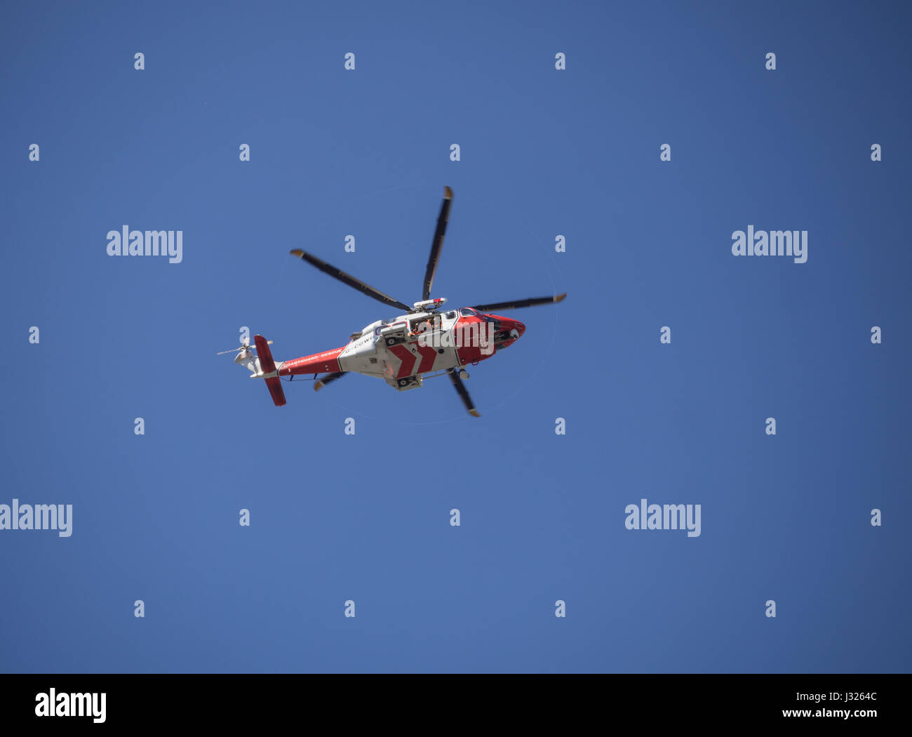 Port de Weymouth, Dorset, UK. 2e mai 2017. Recherche de personne disparue au port de Weymouth, Dorset Crédit : Frances Underwood/Alamy Live News Banque D'Images