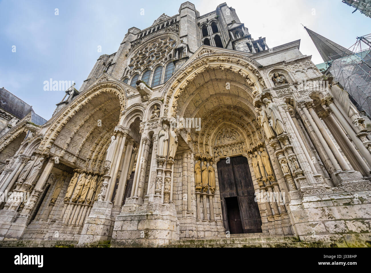 La France, l'Center-Val de Loire, Chartres, Cathédrale Notre-Dame de Chartres, 13e siècle façade nord de la cathédrale de Chartres Banque D'Images