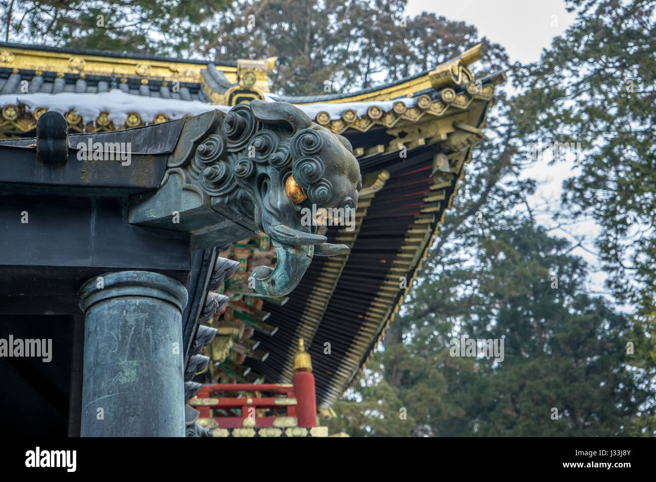 Bakou (nightmare eater) au tour du beffroi shoro, Nikko Tosho-gu Temple Shintoïste. Situé à Nikko, Tochigi Prefecture, Japon. dédié à Ieyasu Tokugawa Banque D'Images