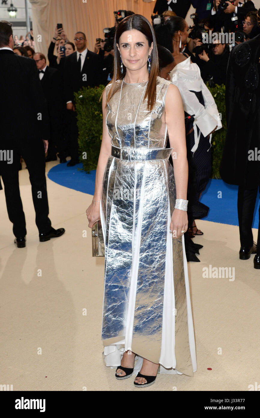 Livia Firth fréquentant le Metropolitan Museum of Art Costume Institute Gala-bénéfice 2017, à New York, USA. ASSOCIATION DE PRESSE Photo. Photo date : lundi 1er mai 2017. Voir PA Story SHOWBIZ Gala. Crédit photo doit se lire : Aurore Marechal/PA Wire Banque D'Images