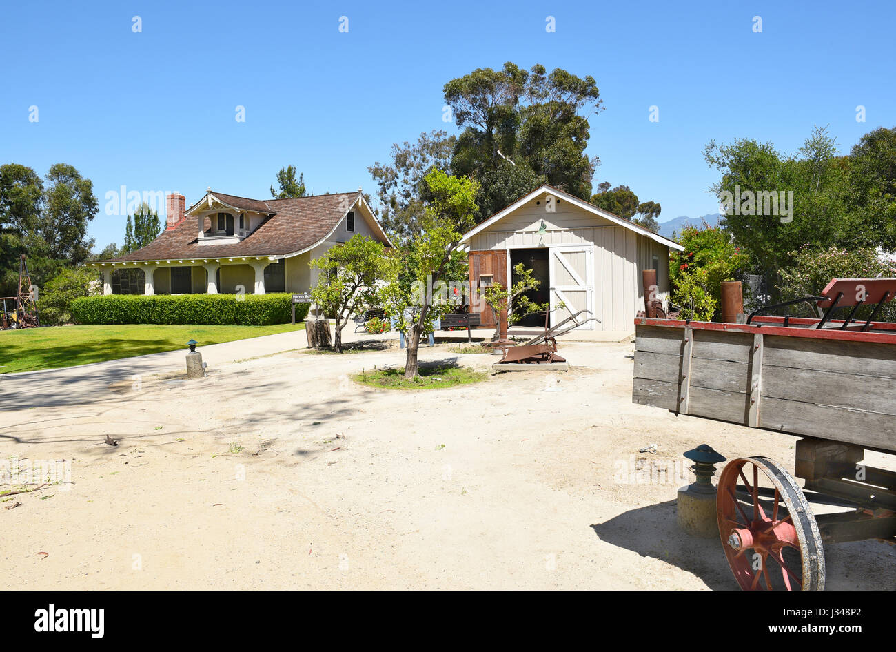 LAKE FOREST, CA - le 14 avril 2017 : le Parc historique Heritage Hill. La Bibliothèque et Bennett House sont deux des bâtiments historiques de l'El Toro / Sa Banque D'Images