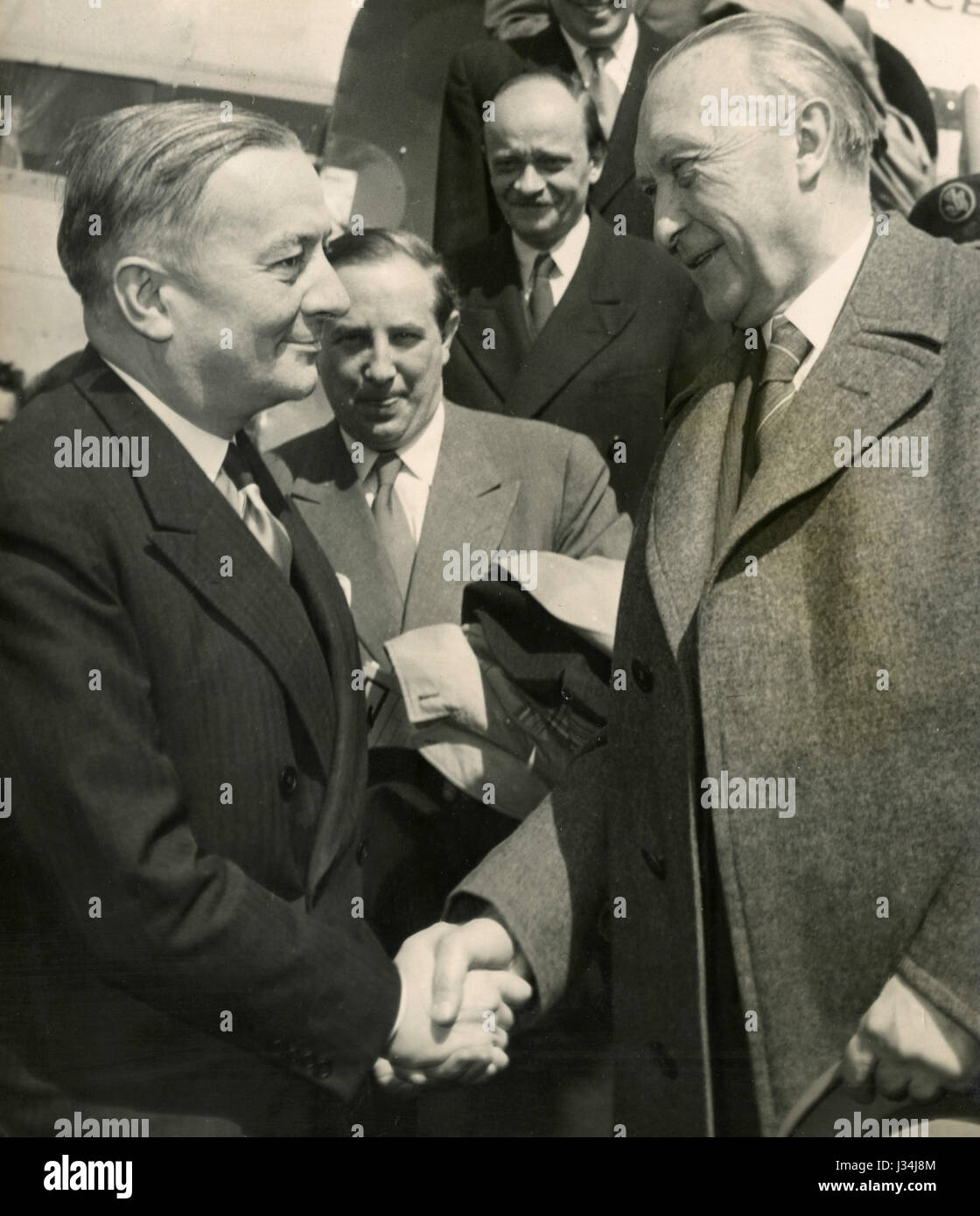 Le chancelier allemand Konrad Adenauer a rencontré par Ministre