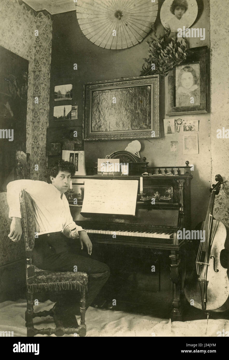 Étudiant en musique, Italie 1900 Banque D'Images