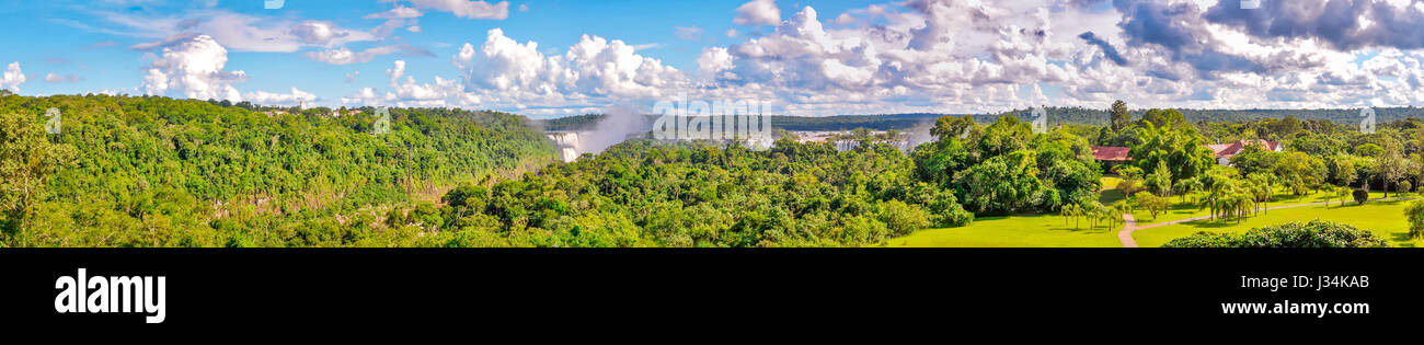 Vue panoramique de l'hôtel Argentine falls. Banque D'Images