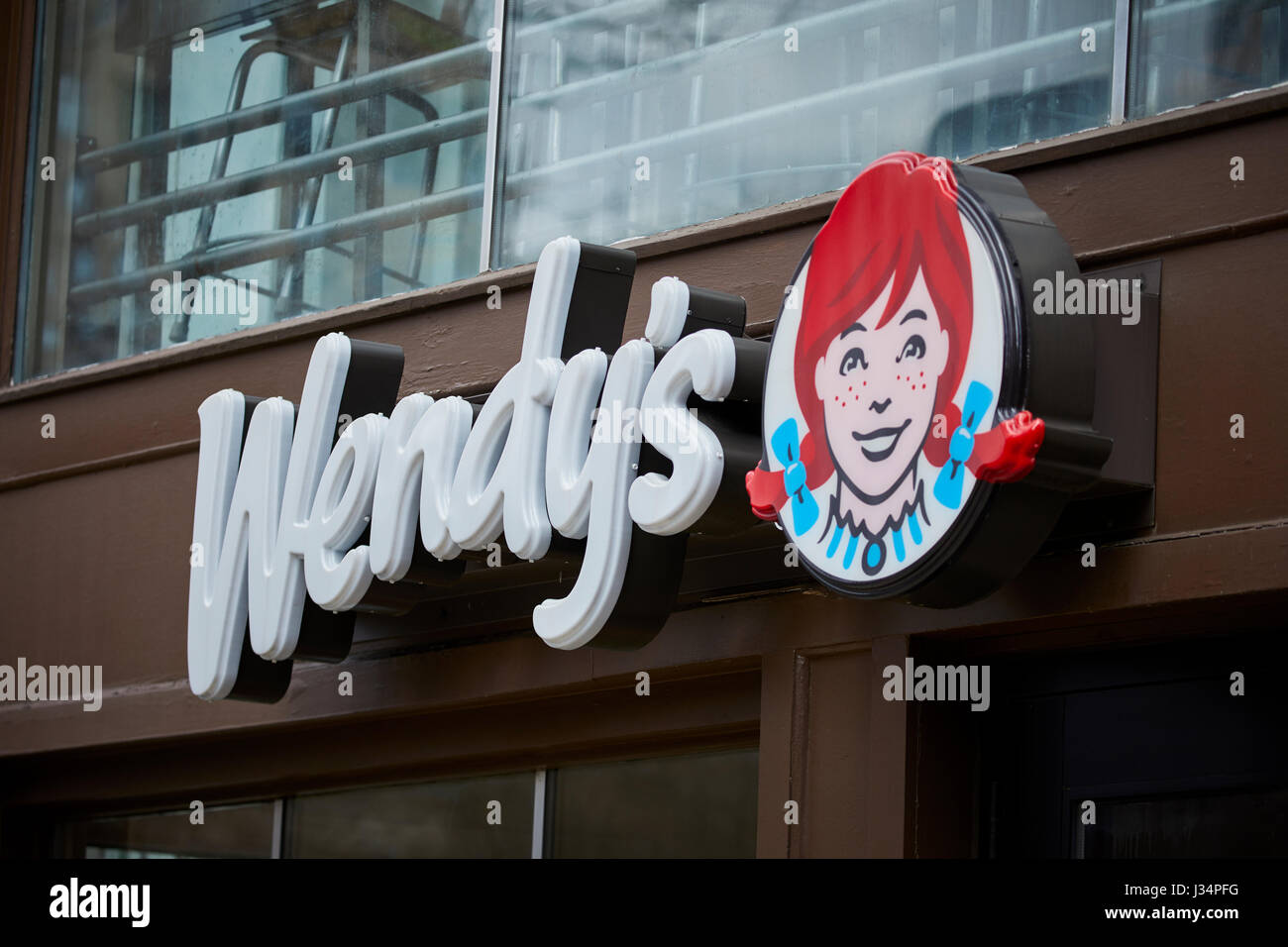 Logo Wendys en dehors de leur restaurant boutique Boylston Street, Boston, Massachusetts, United States, USA, Banque D'Images