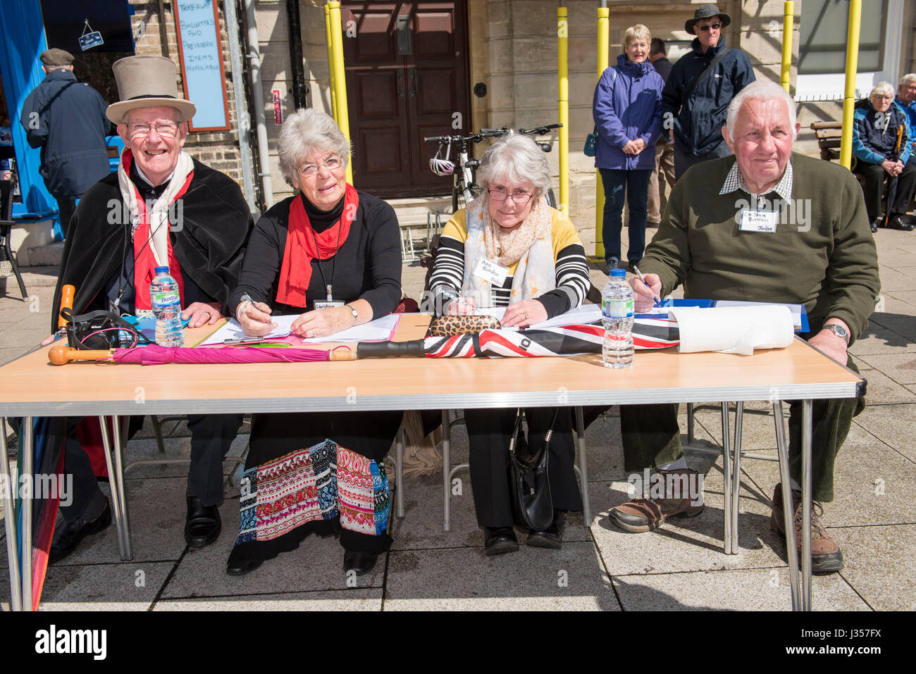 Freeman de Wimborne Anthony Oliver, Christne Oliver, Ann fardeau, le conseiller municipal John fardeau. Banque D'Images