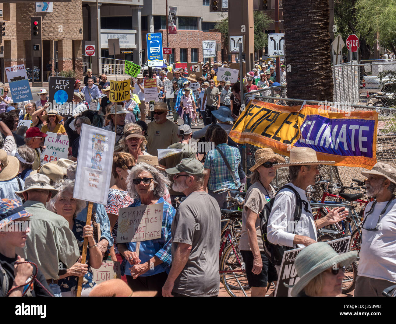 Climat du peuple en mars Amérique, Tucson, Arizona, USA. Banque D'Images