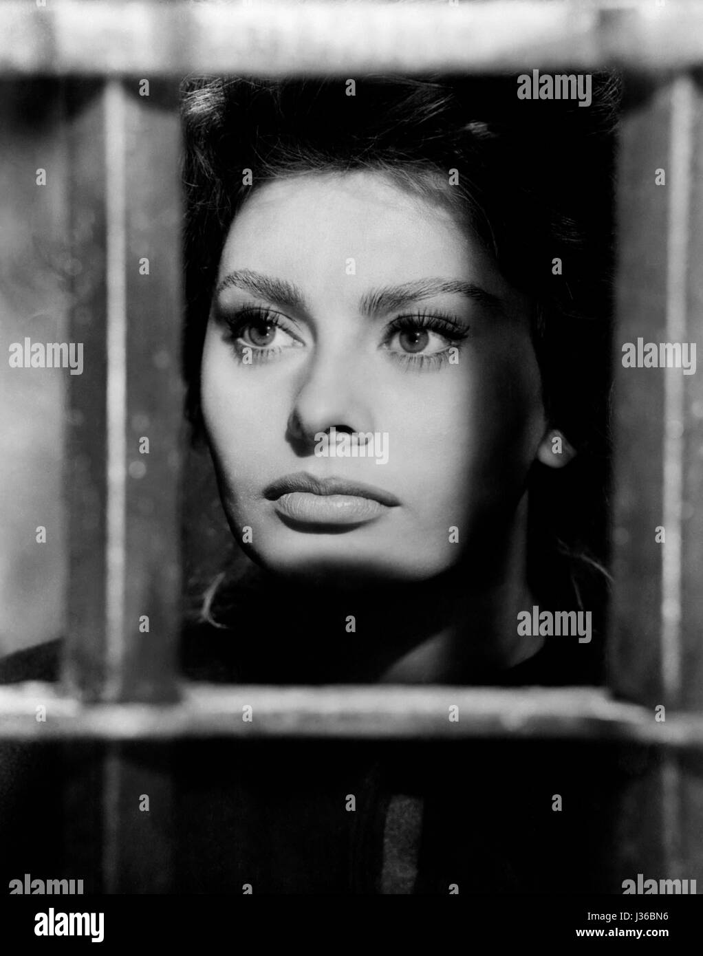 El Cid Année : 1961 Italie / USA Réalisateur : Anthony Mann Sophia Loren. Il est interdit de reproduire la photo hors contexte de la promotion du film. Il doit être porté au crédit de l'entreprise de film et/ou le photographe attribué par ou autorisé par/admis sur l'ensemble de l'entreprise cinématographique. Limitée à un usage éditorial. Photo12 n'accorde pas le droit à l'image des personnes représentées. Banque D'Images