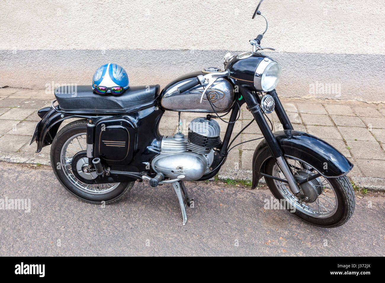 Tchécoslovaquie années 1970 produit tchécoslovaque, marque moto CZ ( Ceska Zbrojovka ), République tchèque, Europe Banque D'Images