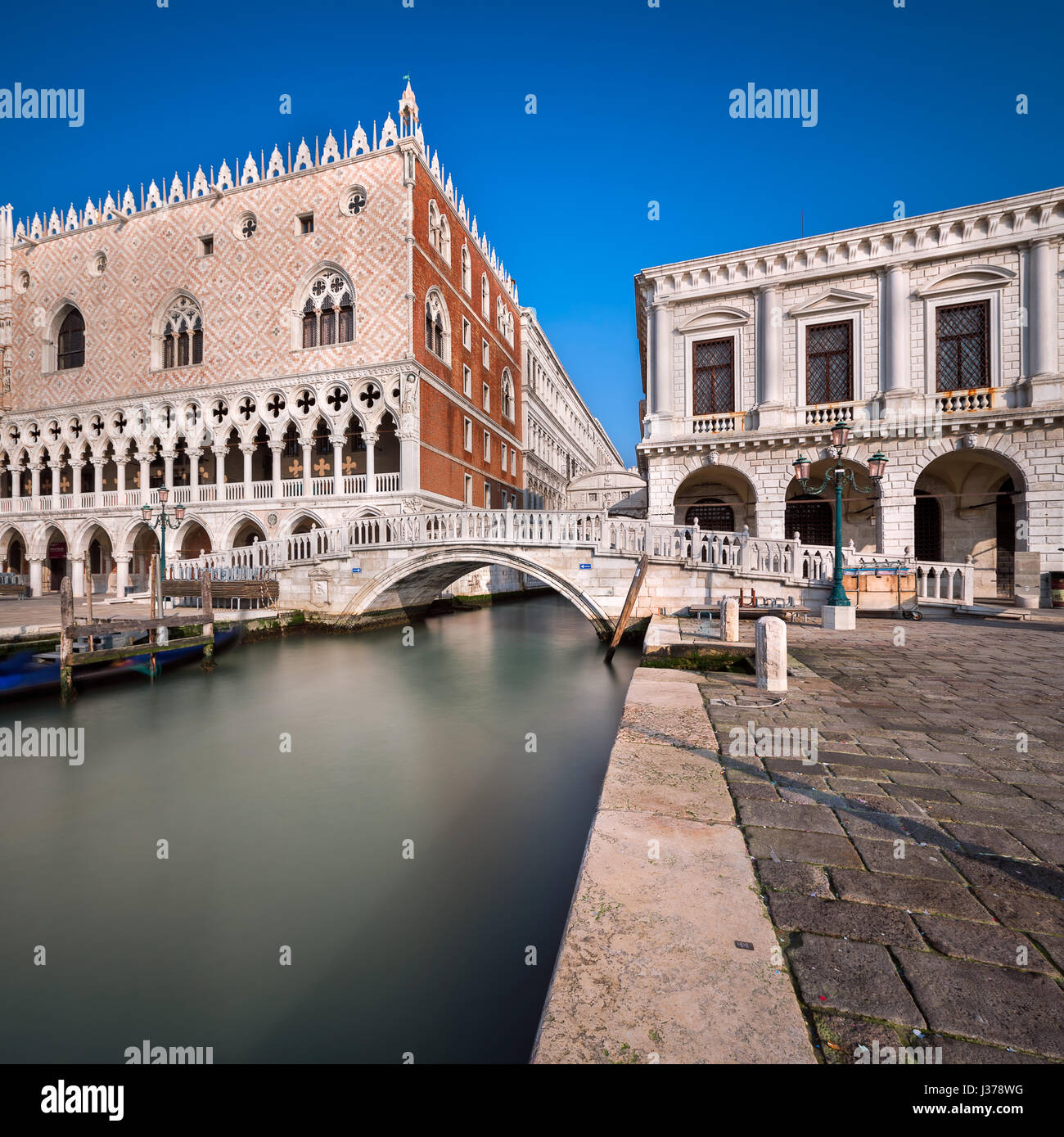 Du Palais des Doges et le pont des Sighes à Venise, Italie Banque D'Images