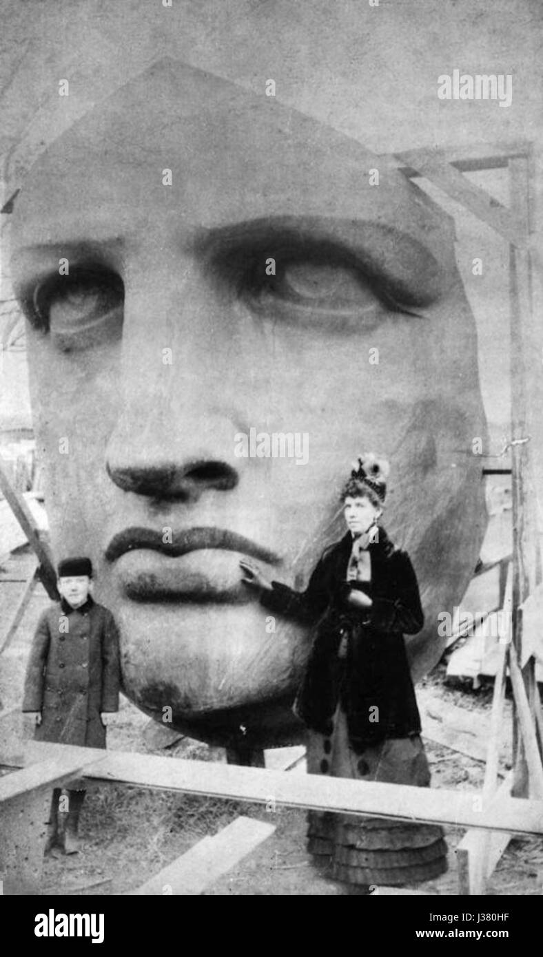 Repro photo ancienne - Construction de la Statue de la Liberté Paris 1884