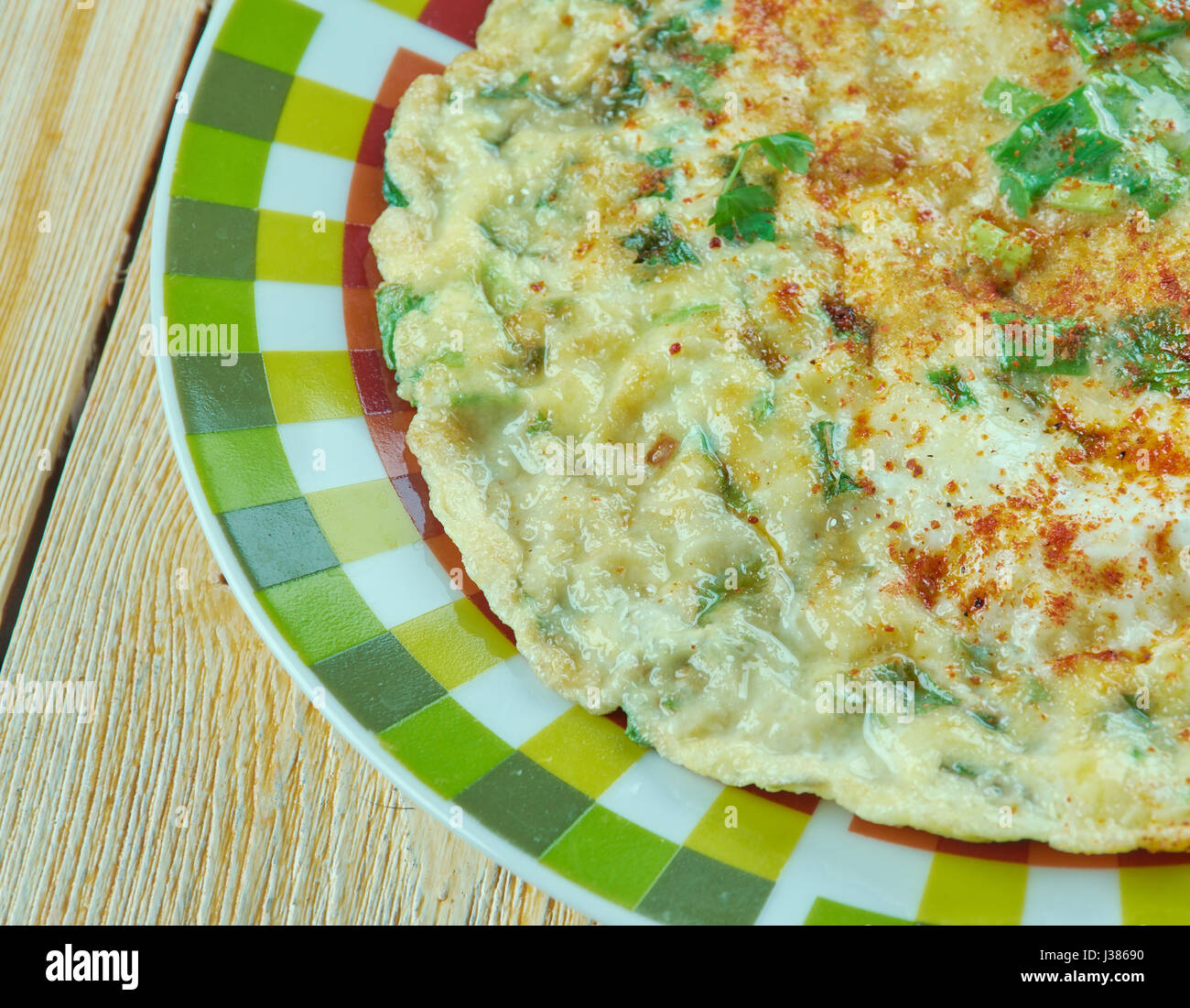 - Kaygana omelette turque avec la matière grasse du lait. Banque D'Images