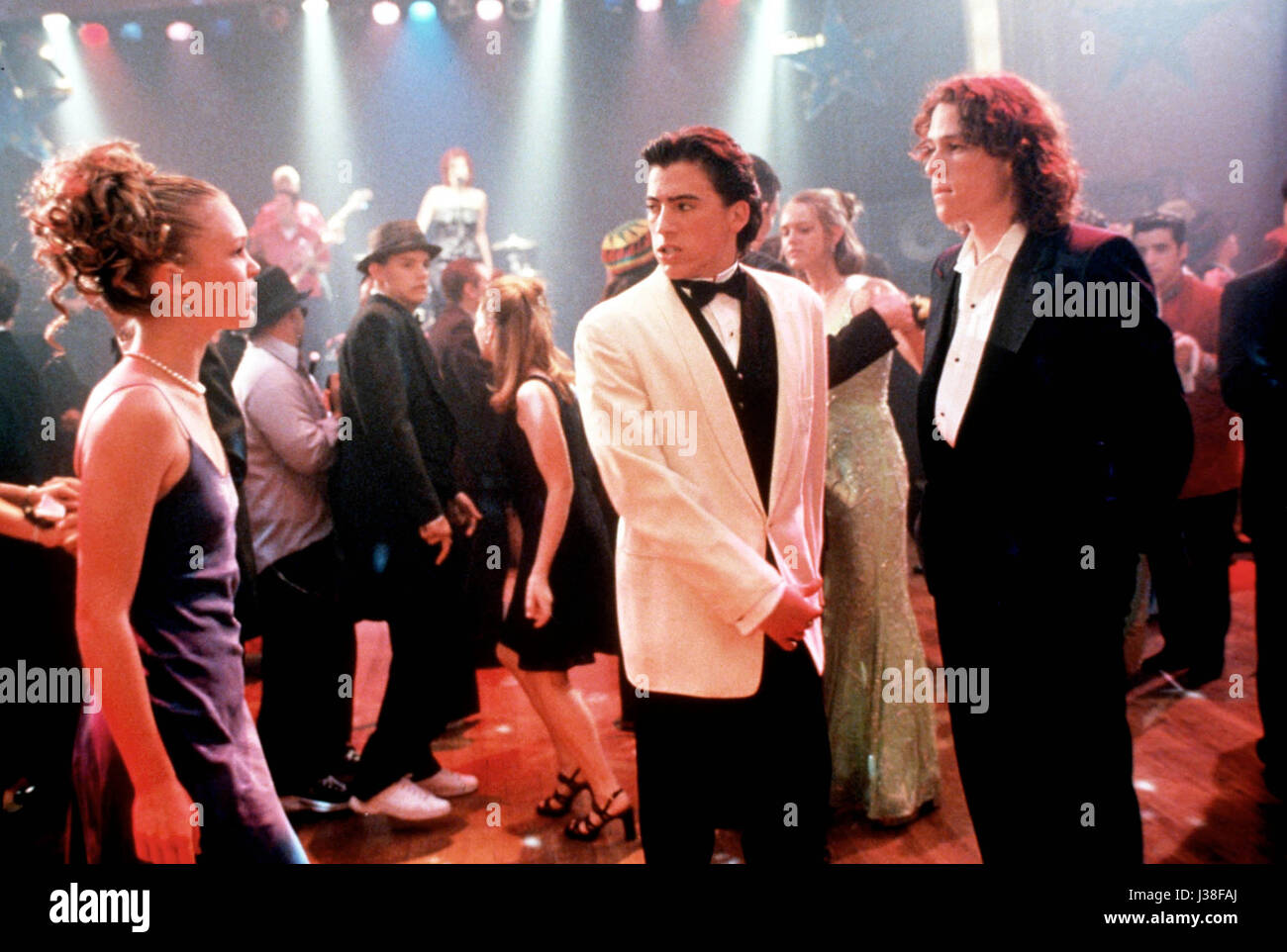 10 THINGS I Hate About You (1999) JULIA STILES ANDREW KEEGAN Heath Ledger GIL YUNGER (DIR) Touchstone Pictures/COLLECTION MOVIESTORE LTD Banque D'Images