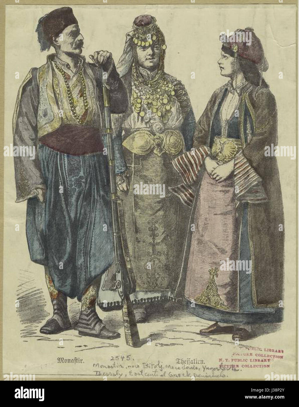 Les costumes de Bitola et de Thessalie, photographiés en 1913, représentent la tenue traditionnelle de ces régions grecques. Les vêtements reflètent le patrimoine culturel, les coutumes locales et les normes sociales de l'époque, offrant un aperçu de la mode du début du XXe siècle en Grèce. Banque D'Images