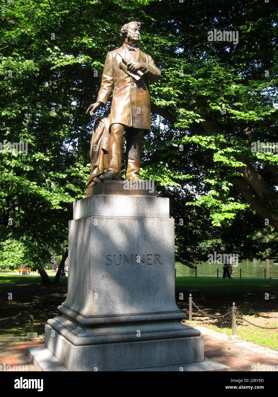 Statue de Charles Sumner dans Boston Public Garden vue générale Banque D'Images Statue de Charles Sumner dans Boston Public Garden vue générale Banque D'Images