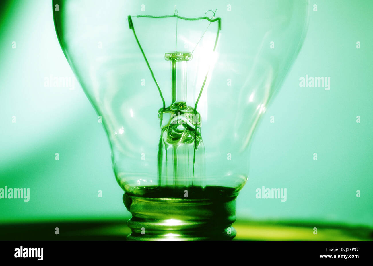 Ampoule Electrique Banque D Image Et Photos Alamy