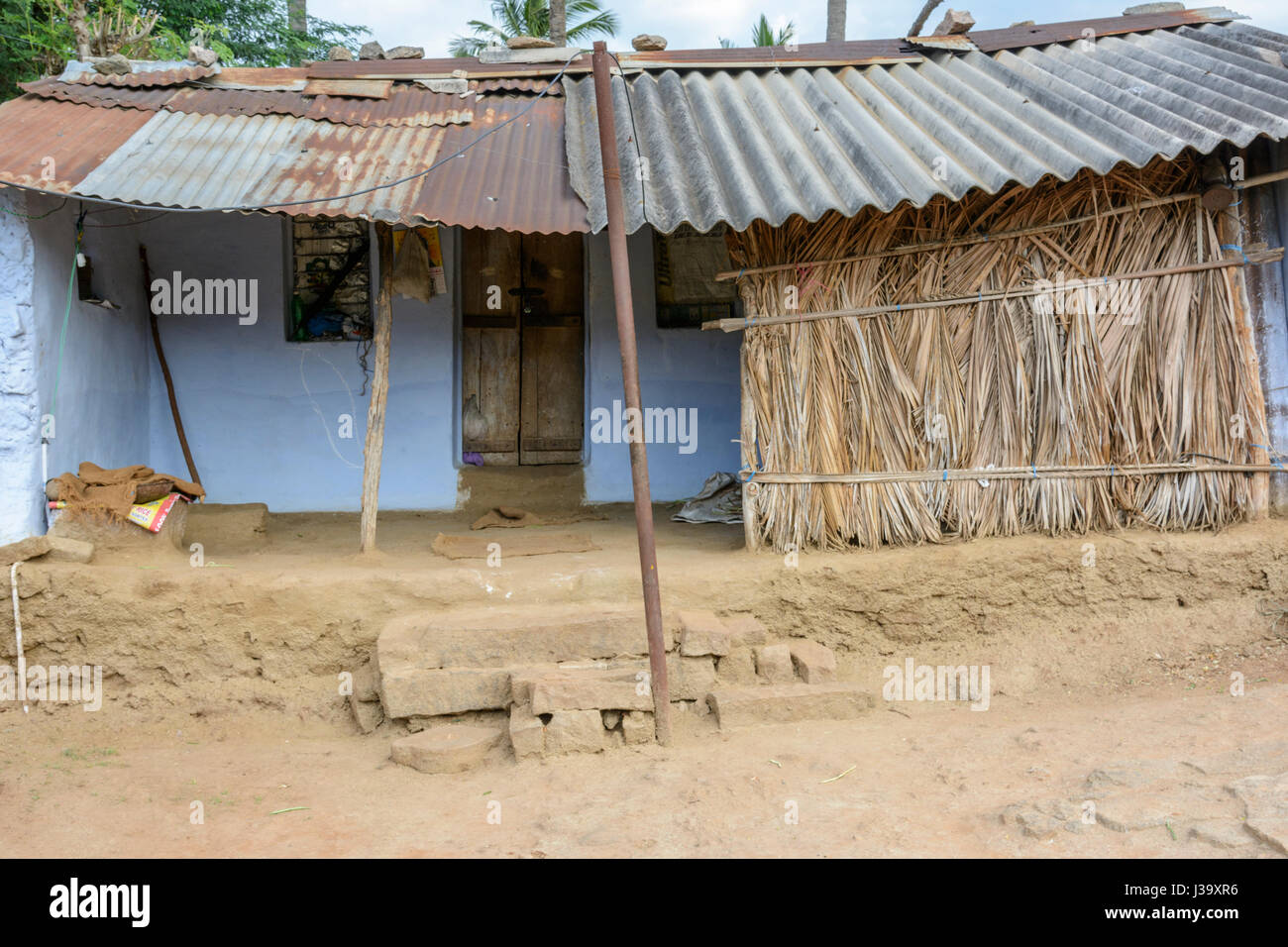 Maison rustique dans un village rural au Tamil Nadu, Inde du Sud, en Asie du Sud Banque D'Images