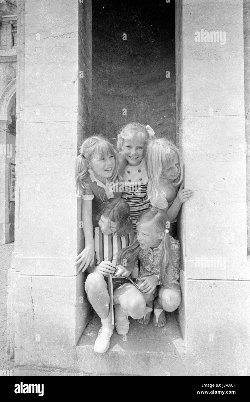 « Participants de la ''Fifi Brindacier'' la concurrence d'une visite guidée de Munich, 1970' Banque D'Images