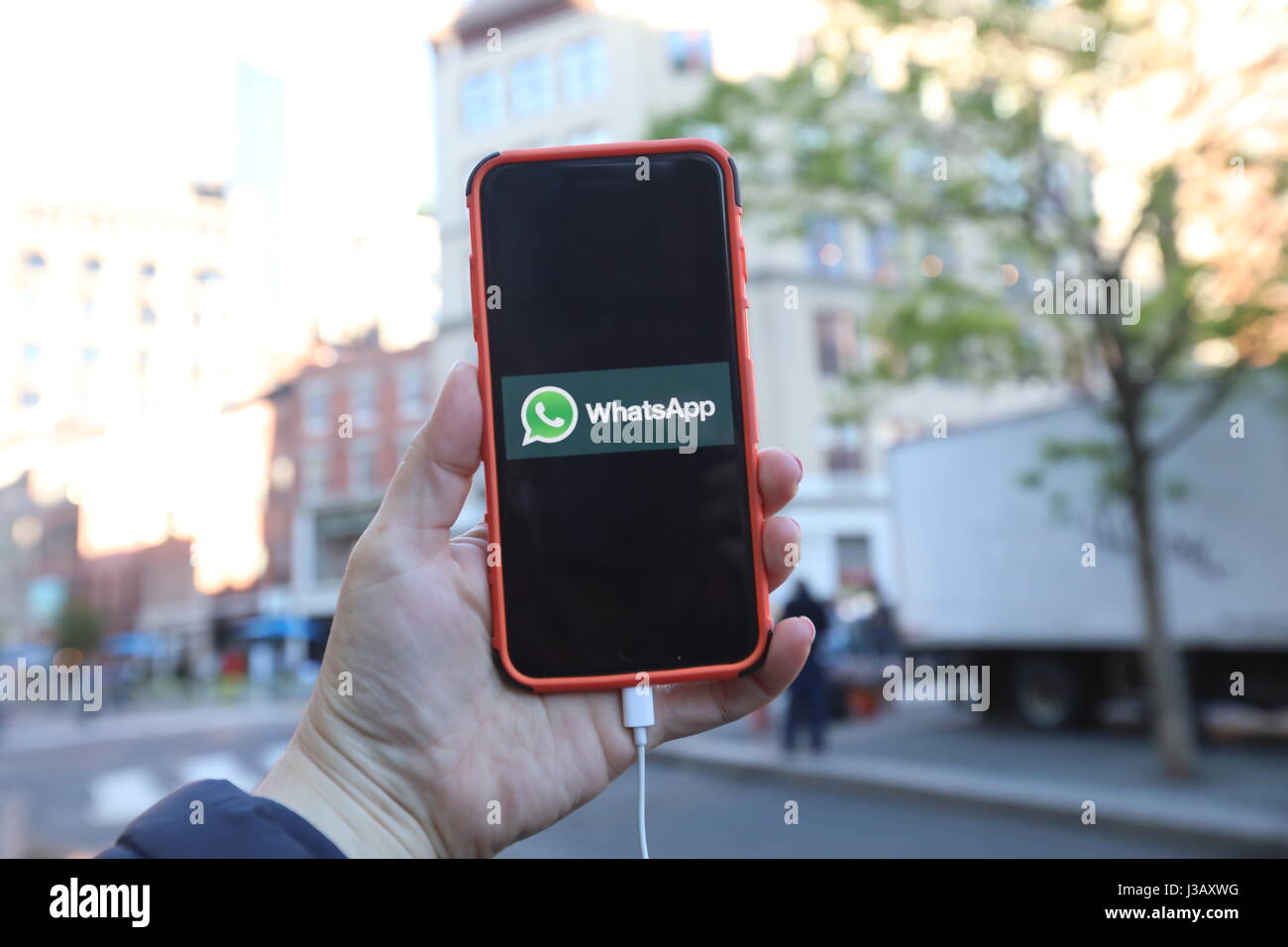 Message service WhatsAPP est inopérant dans plusieurs pays dont le Brésil le mercredi, 03. (PHOTO : VANESSA CARVALHO/BRÉSIL PHOTO PRESSE) Banque D'Images