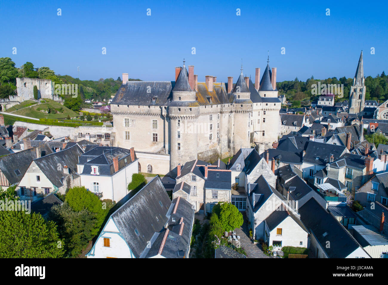 Vue aérienne du château de Langeais, vallée de la Loire classée au Patrimoine Mondial de l'UNESCO, Banque D'Images