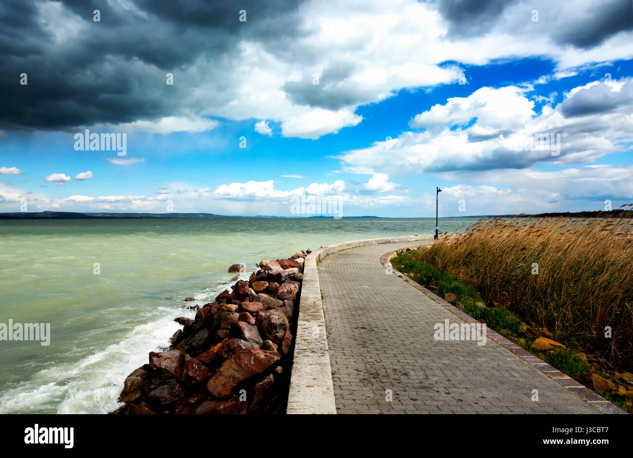 Le temps orageux au Lac Balaton, Hongrie ( Balatonboglar ) Banque D'Images