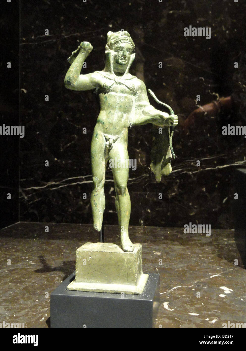 La *statuette étrusque d'Héraclès* est un artefact italien datant du IVe siècle av. J.-C., conservé au Nelson Atkins Museum of Art, présentant l'ancien héros grec en étrusque Banque D'Images