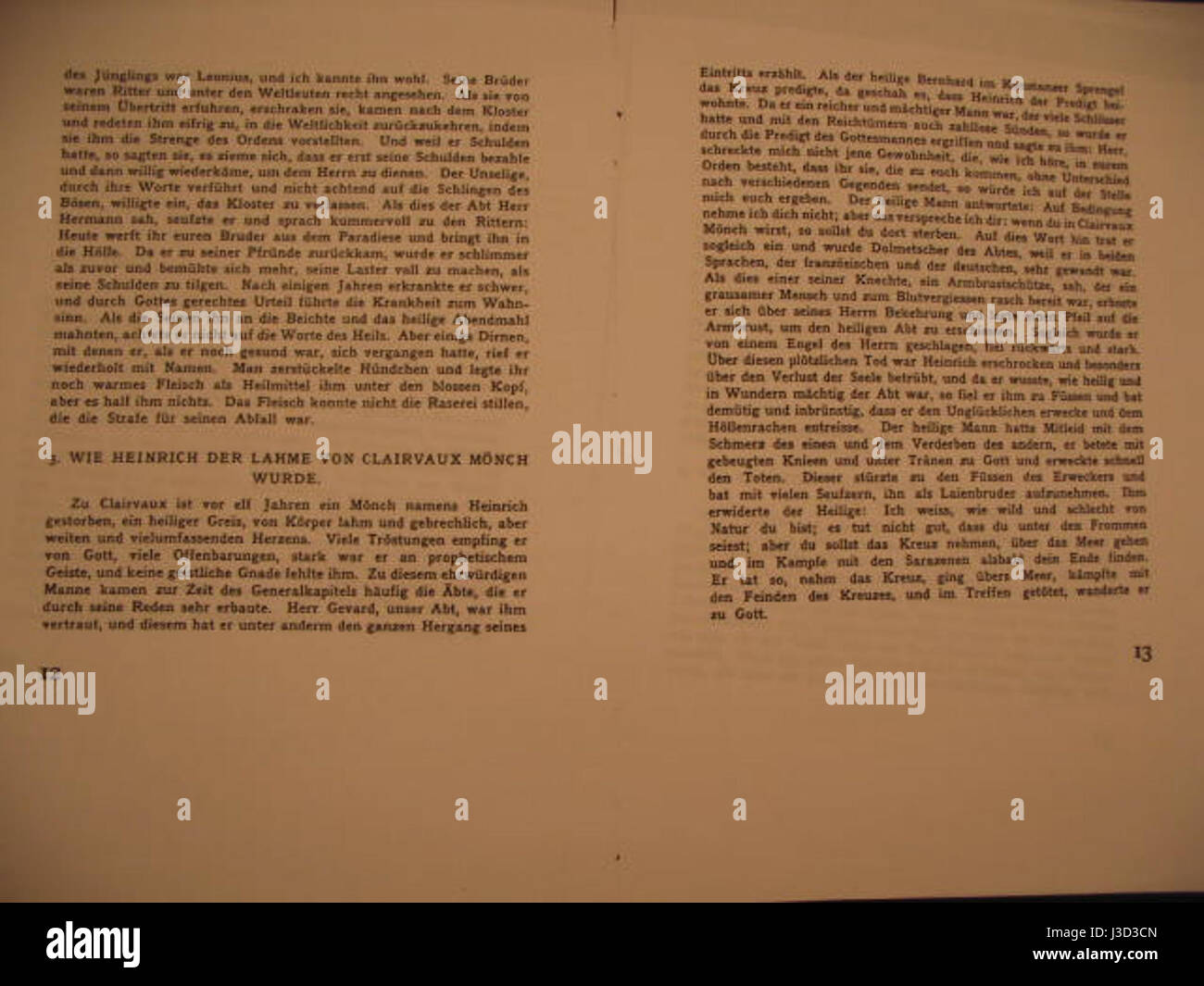 'Dialogus miraculorum 333' est un texte historique qui présente une série d'histoires miraculeuses et d'enseignements religieux, offrant un aperçu de la pensée chrétienne médiévale et des croyances spirituelles. Banque D'Images