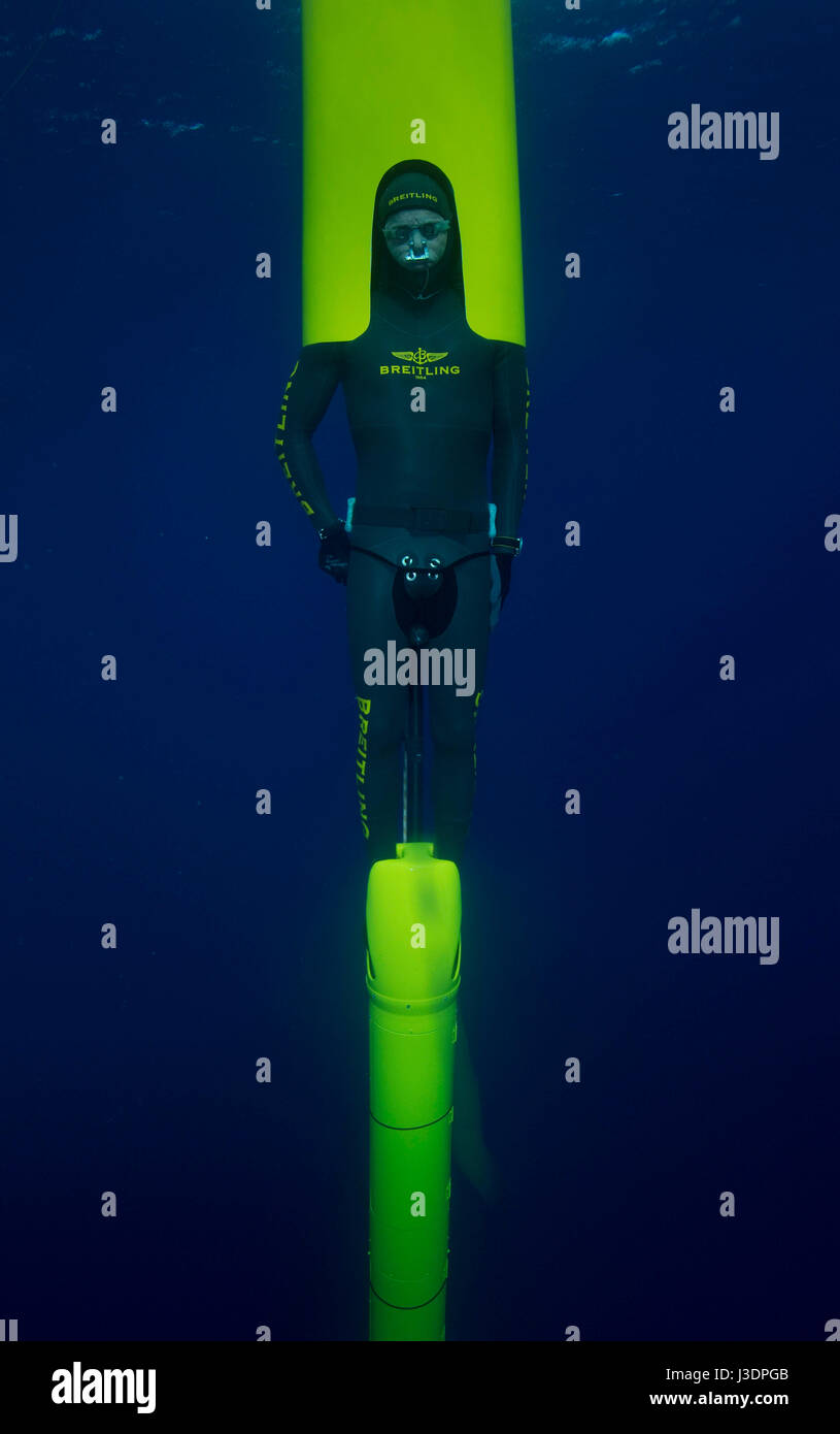 Détenteur du record du monde d'apnée à Herbert Nitsch le camp de formation à Santorin, Grèce Banque D'Images