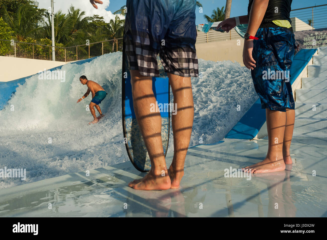 Singapour, République de Singapour, en Asie, le surf à Sentosa Banque D'Images