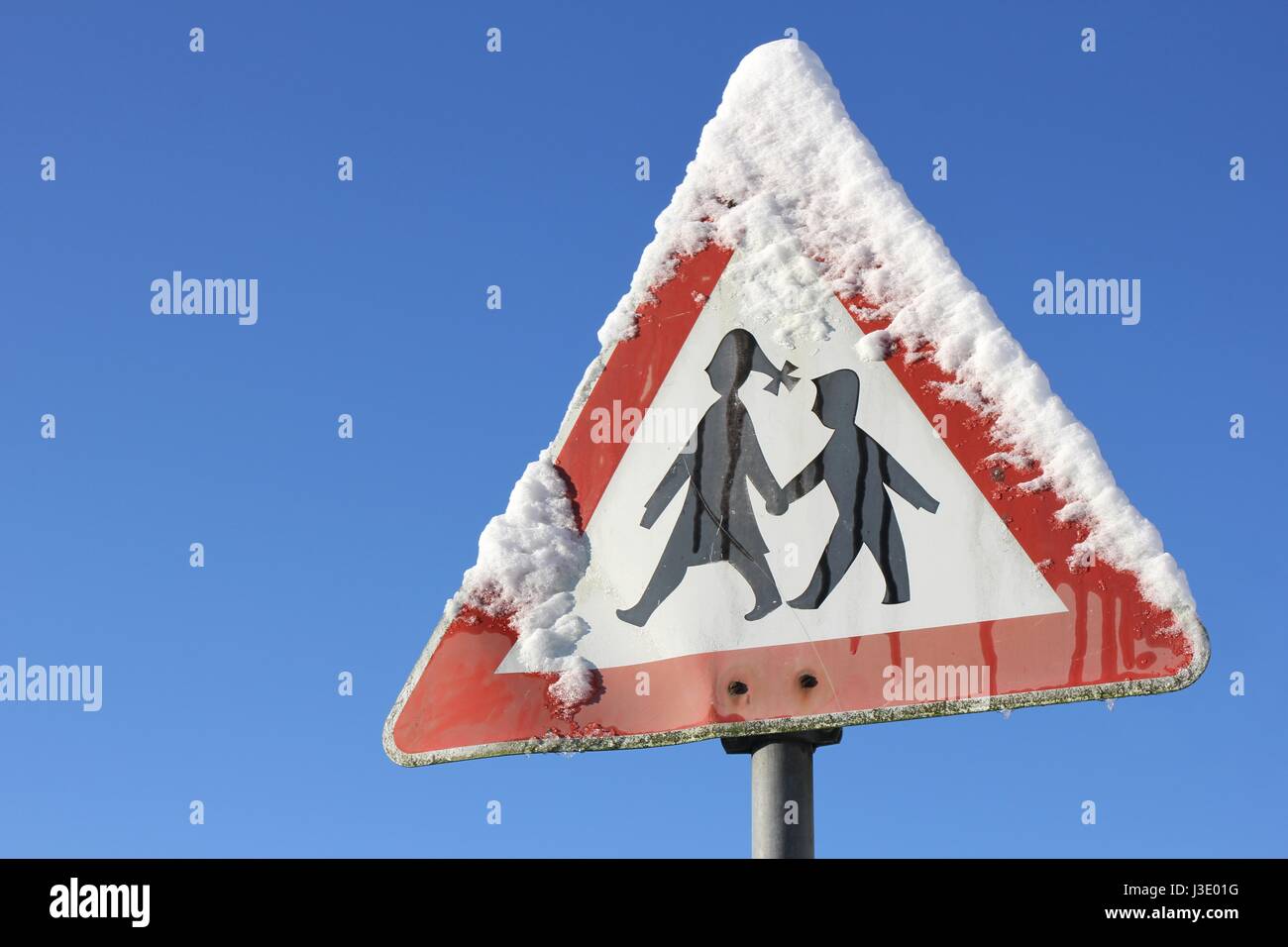 German road sign : enfants traversant Banque D'Images