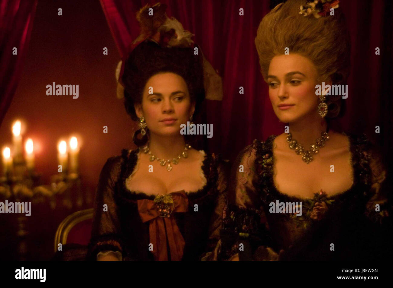 La Duchesse Année : 2008 Réalisateur : Saul Dibb Hayley Atwell, Keira Knightley Banque D'Images