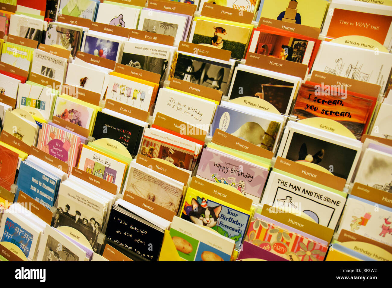 Miami Coral Gables Miami Floride Livre Librairie Barnes And Noble Expression Affichage Cartes De Souhaits D Anniversaire Humour Sentiment Occasion T Photo Stock Alamy