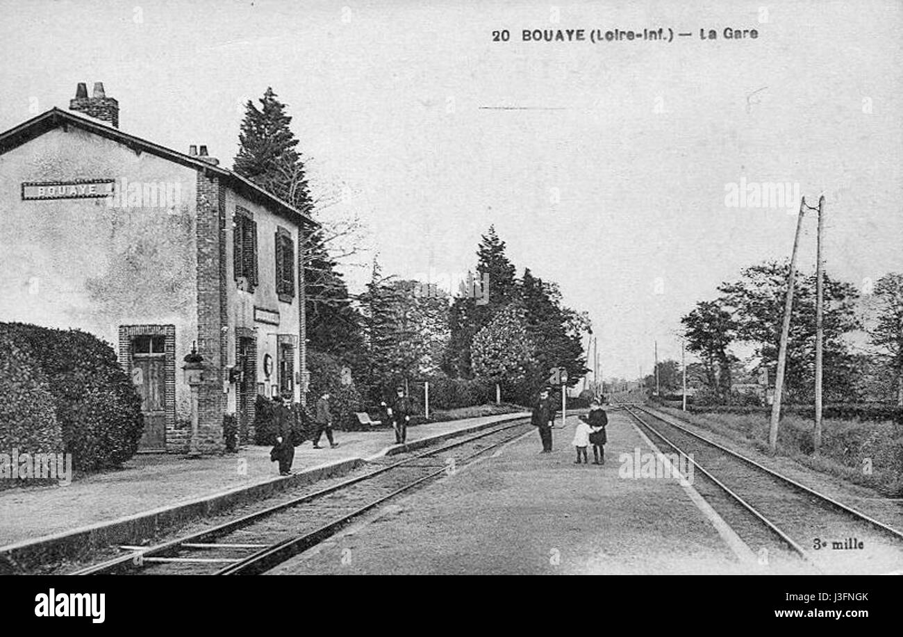 La Gare Bouaye mille, construite au début des années 1900, est une gare ferroviaire historique de Bouaye, en France. La gare a joué un rôle important dans le réseau de transport local pendant son exploitation. Banque D'Images