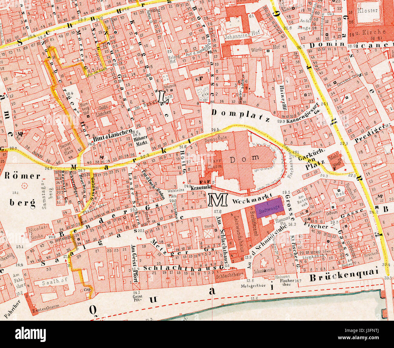 Le titre fait référence à une représentation historique du Stadtwaage (échelles de la ville) à Francfort-sur-le-main, plus précisément à Ravenstein, en Allemagne, datée de 1862. Il illustre probablement les balances de pesage publiques utilisées pour le commerce ou le commerce dans la ville au cours de cette période. Banque D'Images