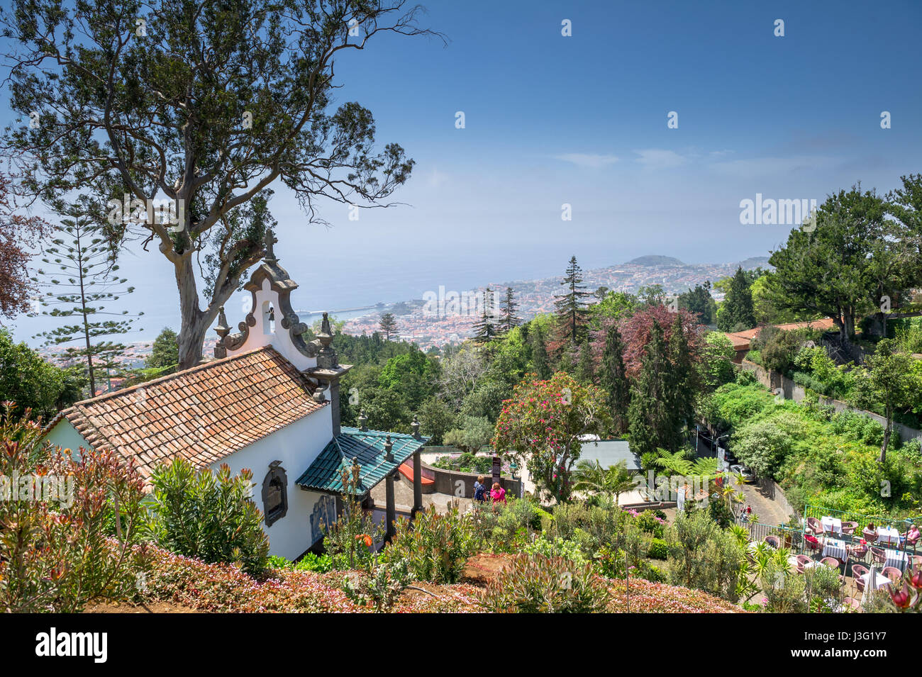 Petite église et les jardins sur Funchal Madère, Banque D'Images