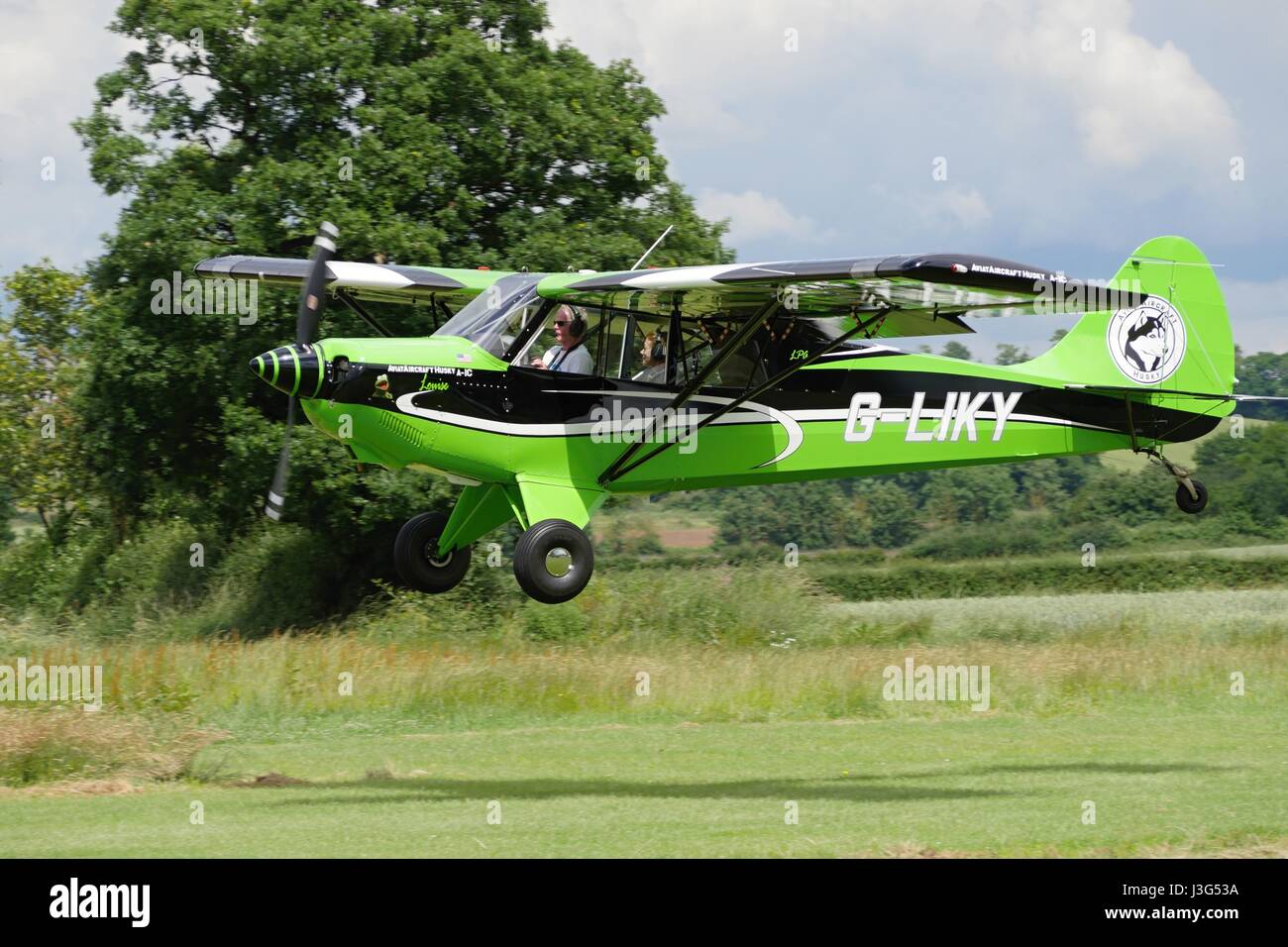 L'Aviat Husky-1C à l'atterrissage à Croft Farm, Defford, UK Banque D'Images
