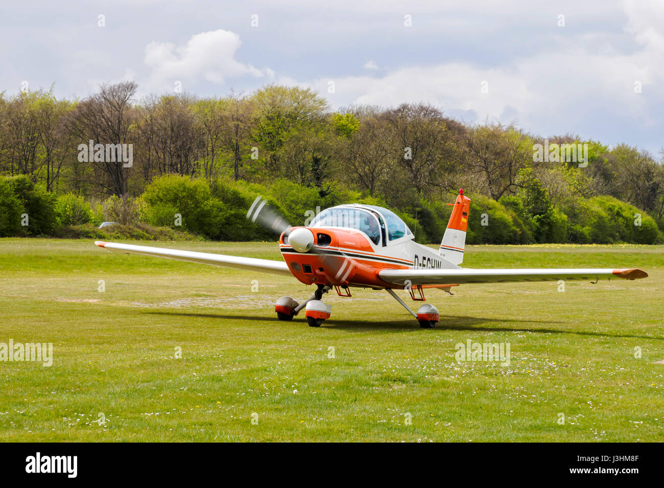 D-EGHW est une salle de Bolkow BO.209 150FV Mousson avion léger vu ici après l'atterrissage à l'Aérodrome de Popham dans le Hampshire en mai 2017. Banque D'Images