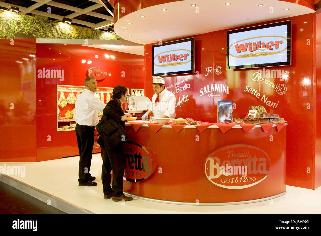 Allemagne, Cologne, l'ANUGA food et boissons salon au centre d'exposition dans le quartier de Deutz, décrochage de la société italienne Fratelli Berett Banque D'Images