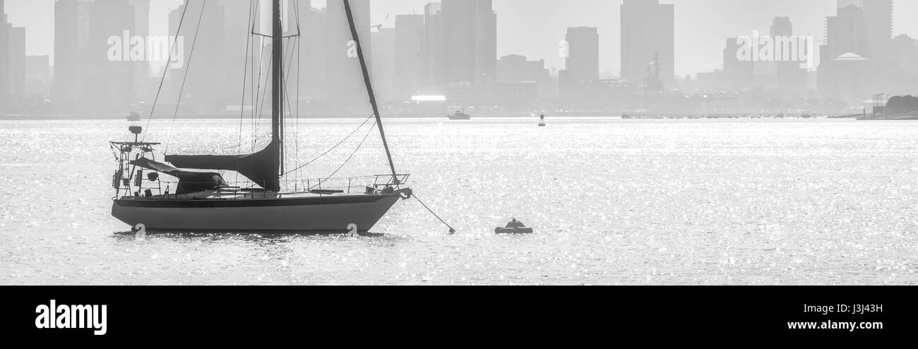 A navigué ancrée de Shelter Island à San Diego, Californie. Banque D'Images