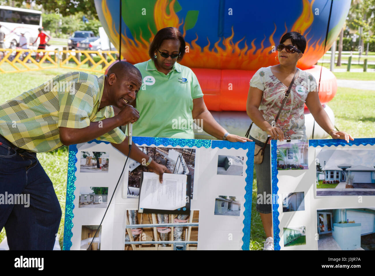 Miami Florida,Coconut Grove,Peacock Park,Clean Energy Rally,réchauffement climatique crise,environnement,événement communautaire,vert abordable f Banque D'Images