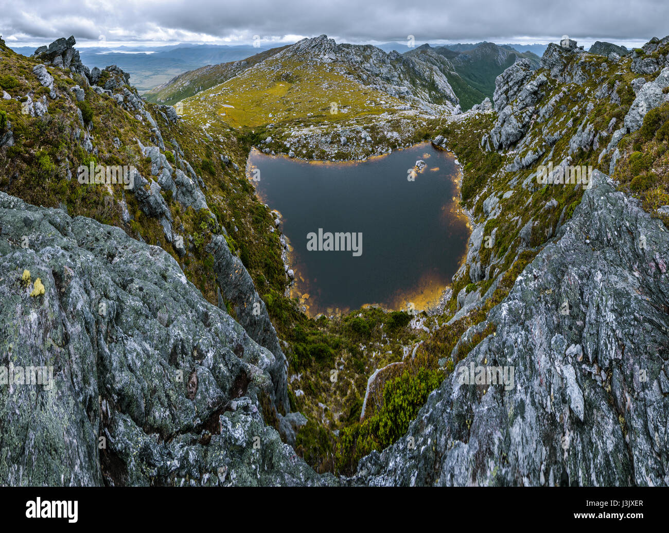 Lake Sirona dans l'Ouest, au sud-ouest de la gamme Arthur Tasmanie Banque D'Images