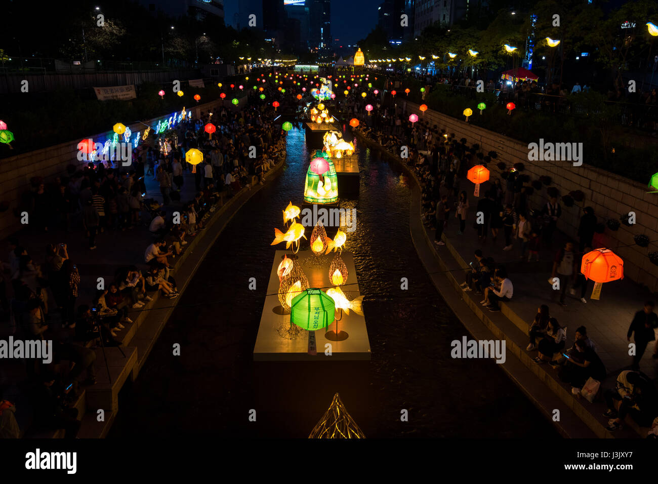 Séoul, Corée du Sud : Cheonggyecheon Stream fête des lanternes dans la nuit Banque D'Images