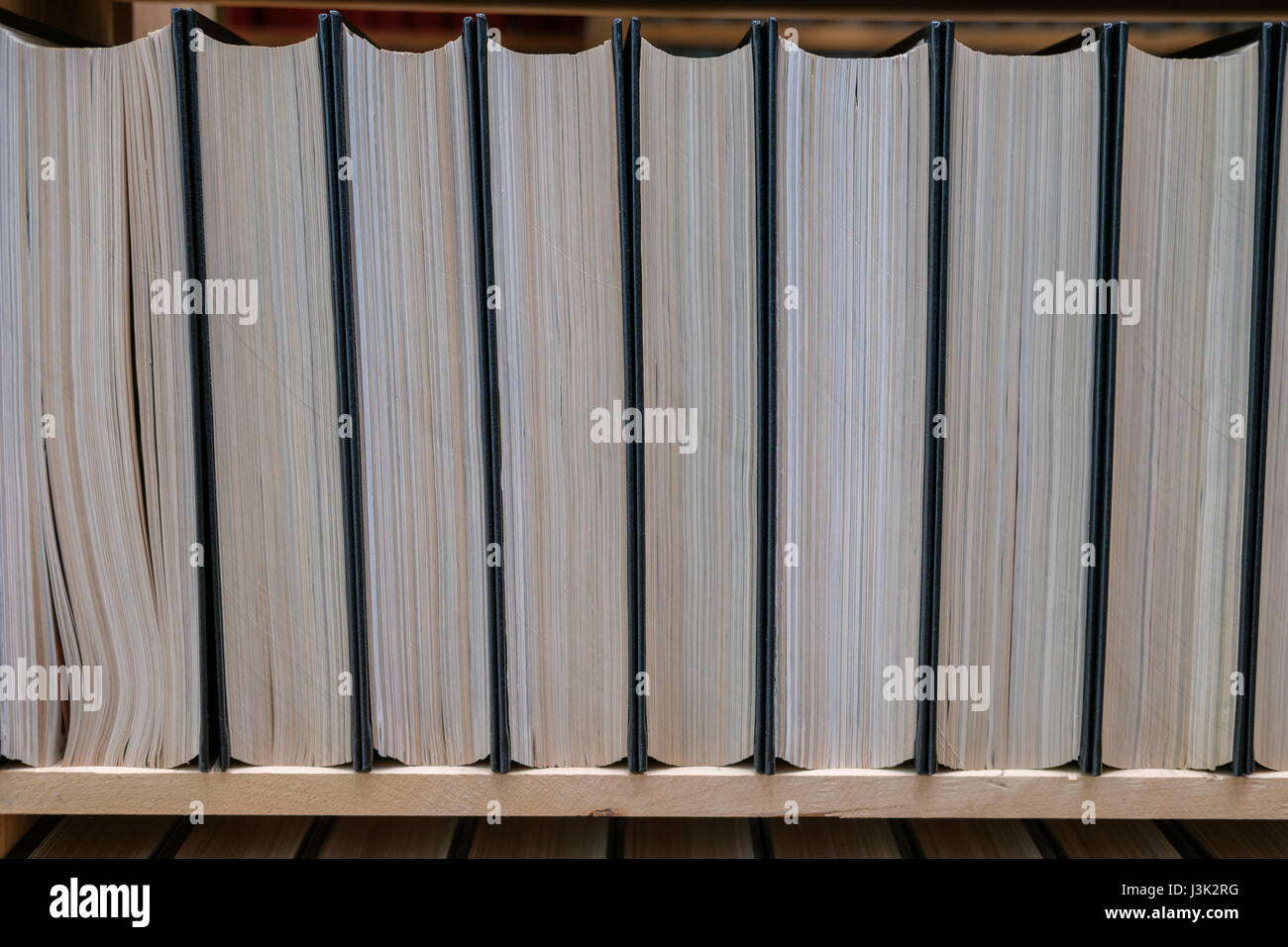 Livres sur une étagère Banque D'Images